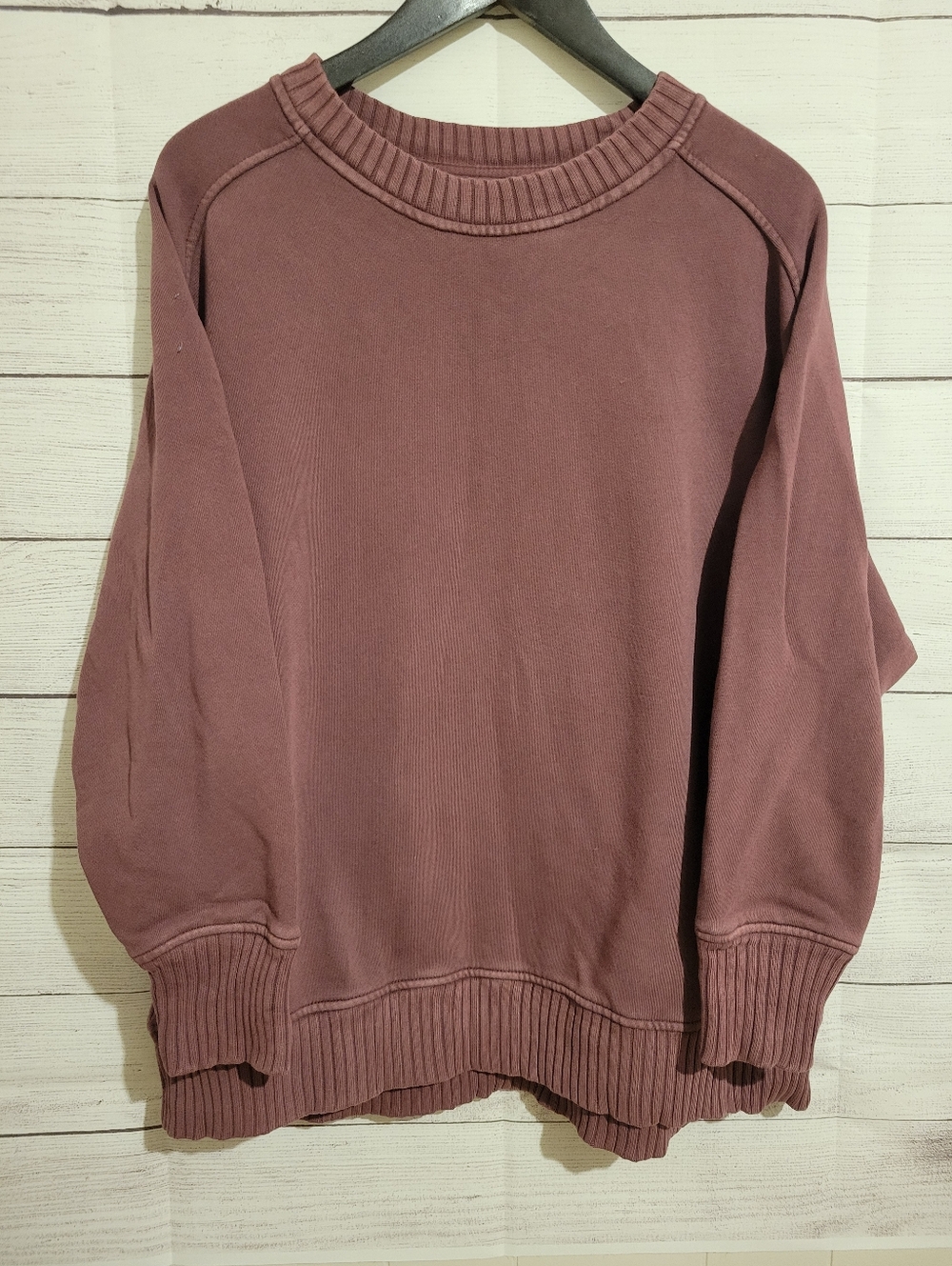Aerie Women’s Size Small Maroon Oversized Sweatshirt Crewneck Ribbed Knit Sleeve